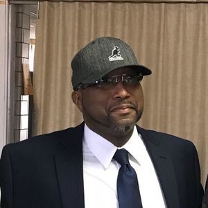 Meet your Posher, Robert